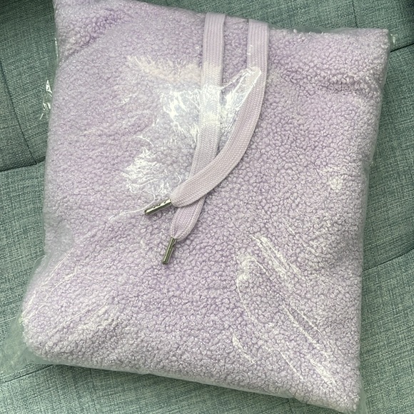 New Look • Lilac Teddy Hoodie - Picture 12 of 12